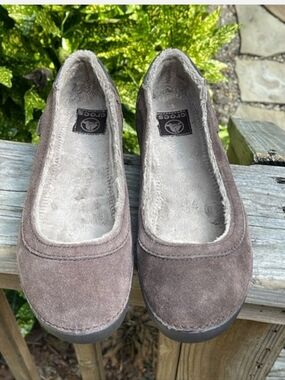 Crocs Berryessa Brown Suede Ballet Flats-Size 9.5